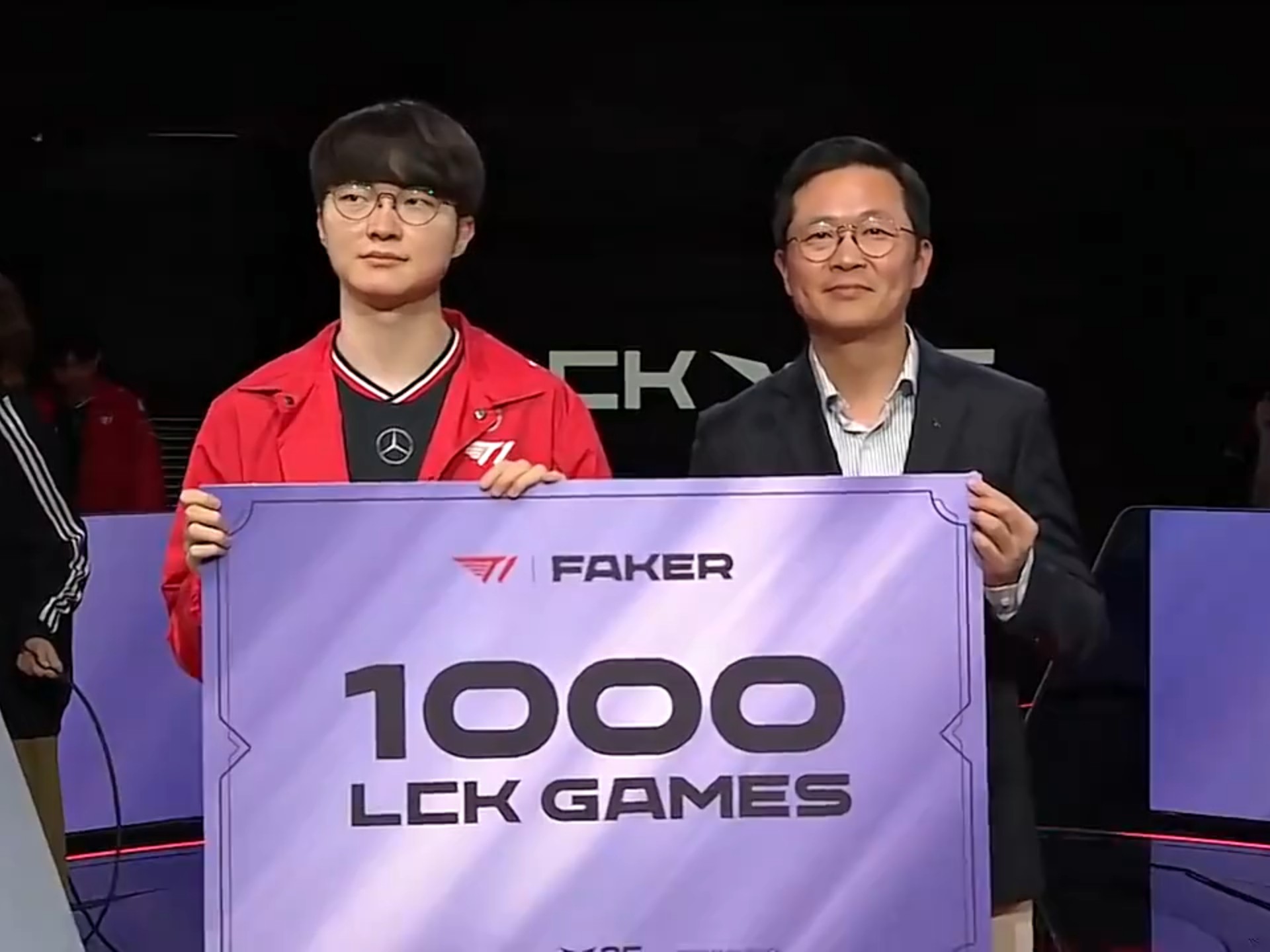 热门游戏排行榜-Faker重返赛场，比赛规则变更首场状态出色，DWG观众沸腾！的简单介绍